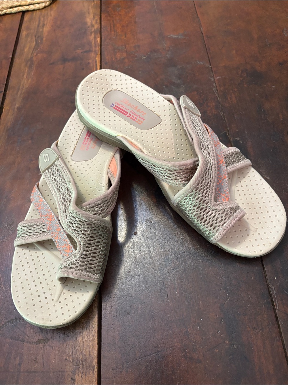 Skechers Raggae Women's Light Beige Mesh Slide Sandals with Peach Accents